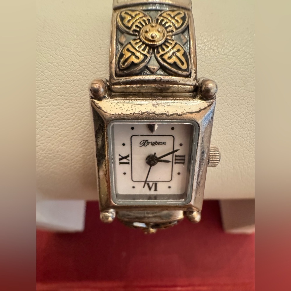 Brighton Monroe 1990s Watch: Two-Tone Celtic Heart Toggle Bracelet Watch - Picture 4 of 14